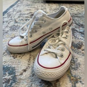 White converse shoes